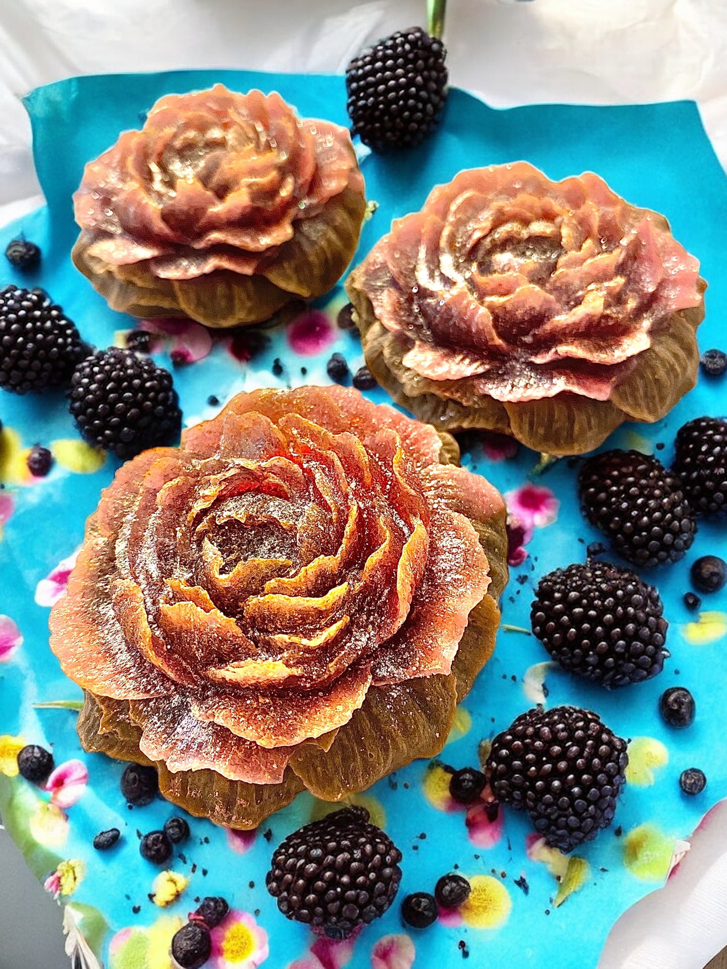 Gorgeous kohakutou Candy Peony Flowers in lots of different flavors!