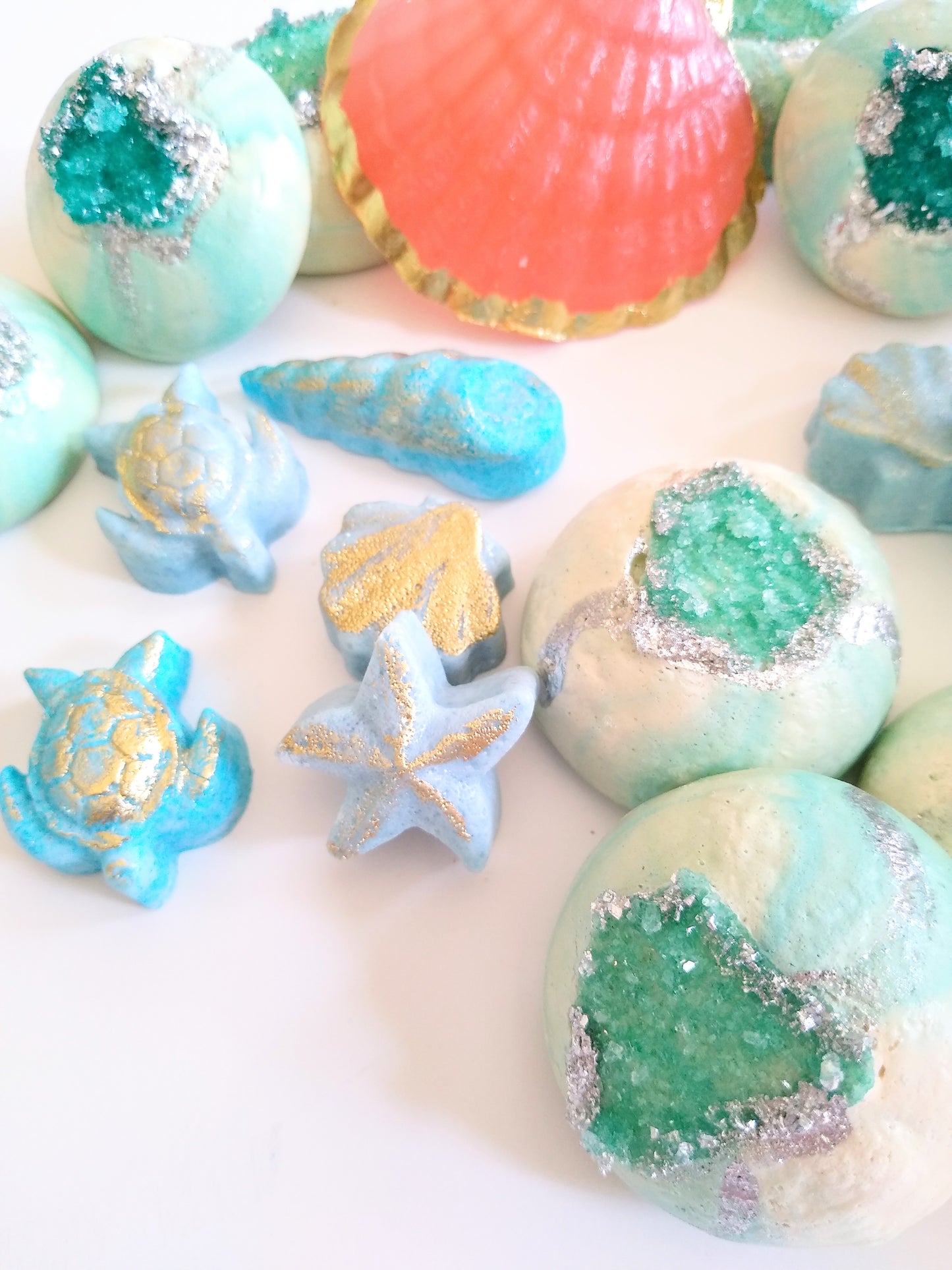 25 Geode Meringues