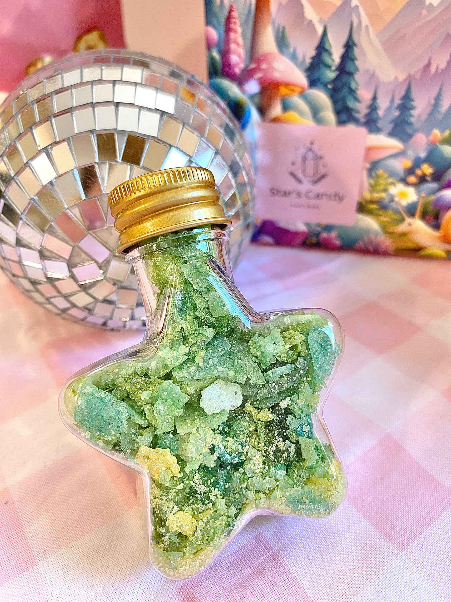 Fun Oreo Cookie themed kohakutou candy mix and match flavors your own way add sour candy gems to them for extra ASMR crunchiness!