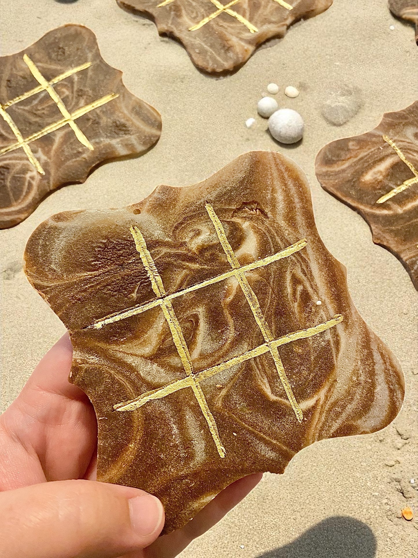 Edible Tic Tac Toe Game – Crystal Candy Board with Chocolate Banana or Guava Lime Kohakuto Pieces – Fun Playable Candy Gift