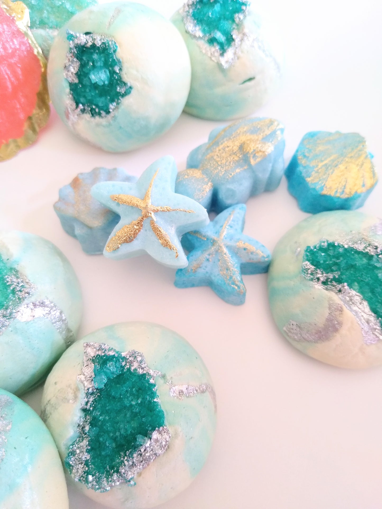 25 Geode Meringues