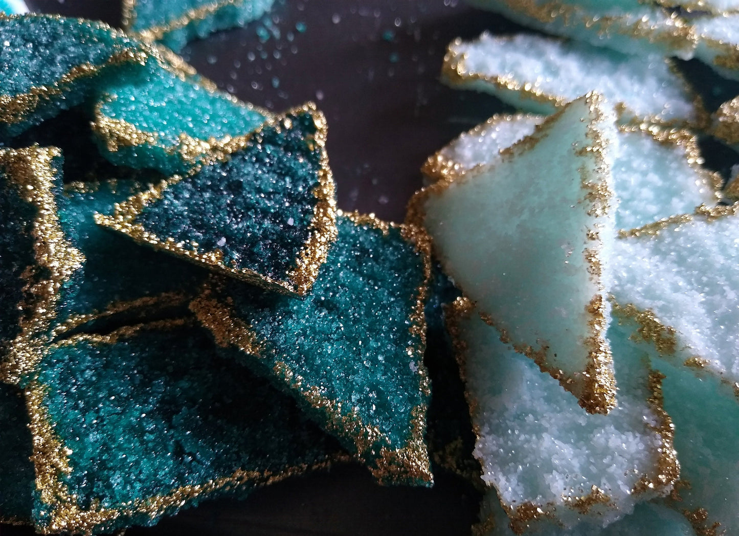Edible Crystals, edible geode druzy, pure sugar created in a sparkly artistic way, no expiration date on these sugar gems!