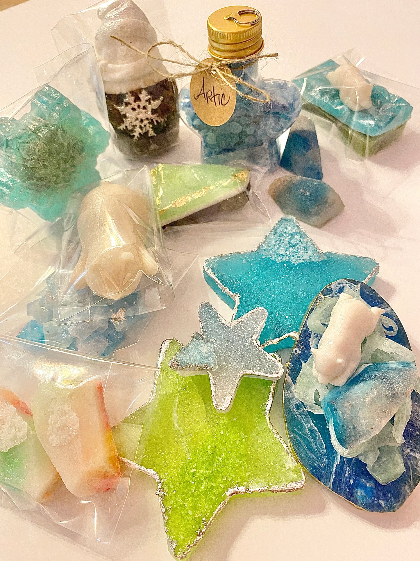 Kohakutou Crystal Candy Polar Bear Rescue Candy Set